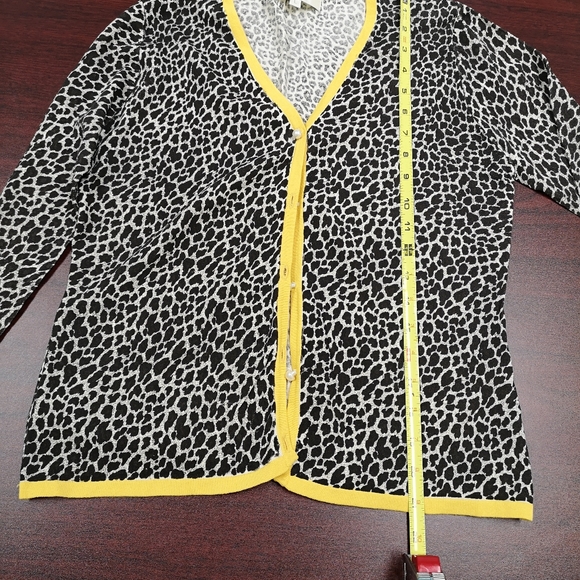 Twin Set - Picture 8 of 9